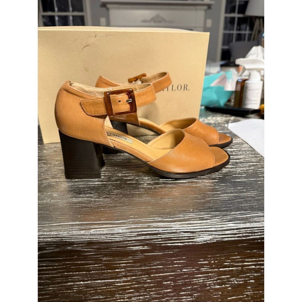 Ann Taylor Sophie Open Toe Ankle Buckle Kid Leather Healed Sandals sz 6-1/2 w/Bo
